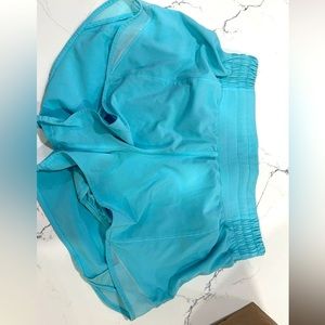 Size 6 - 2.5 inseam lululemon shorts
